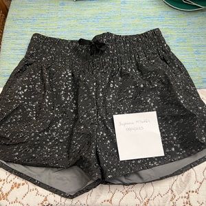 Medium ZYIA bubble shorts